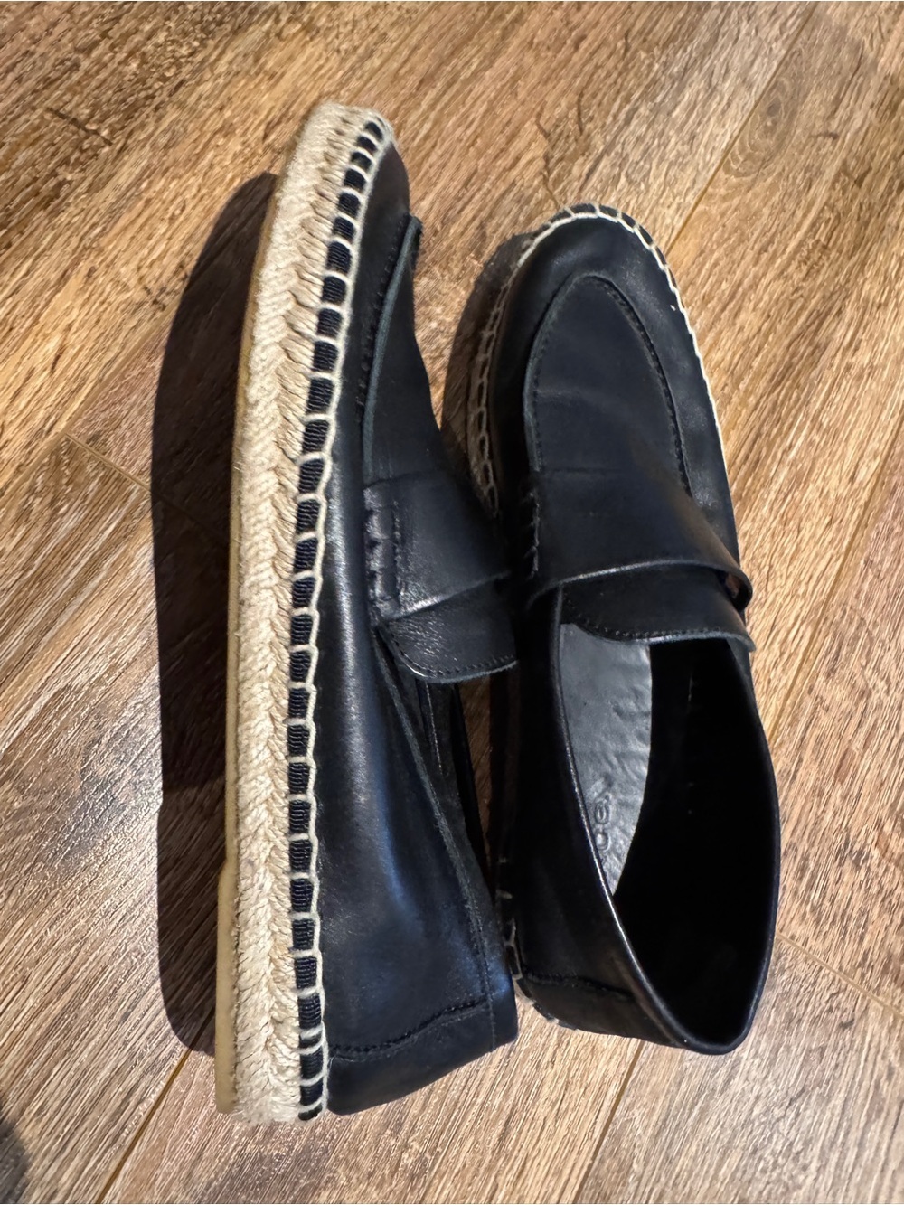 Vince Black Leather Penny Loafers size 8